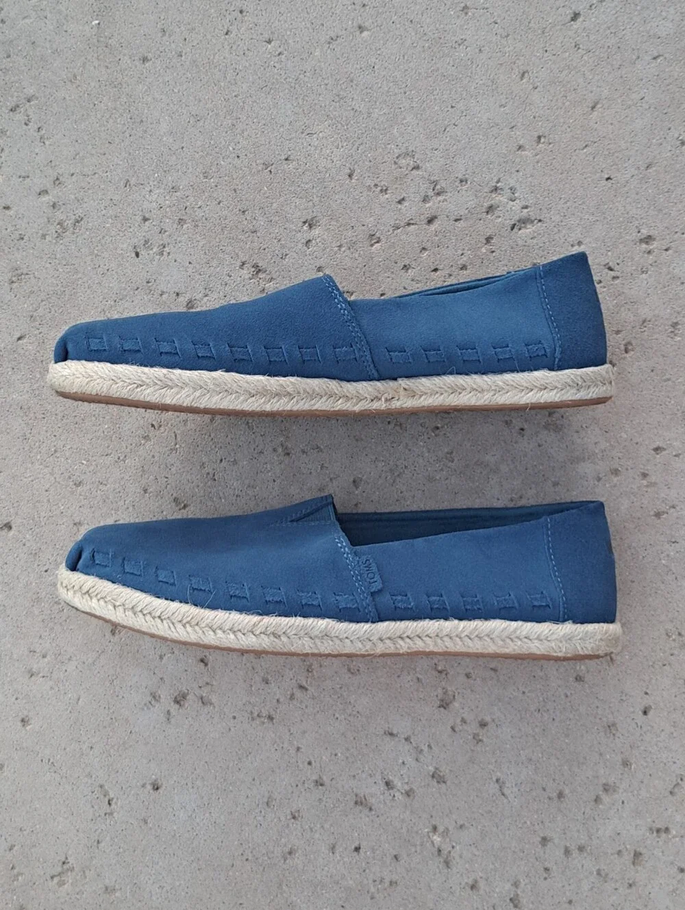 NWOT TOMS Navy Blue Suede Alpargata Rope Espadrille Slip Ons - Size 7✨ BRAND NEW